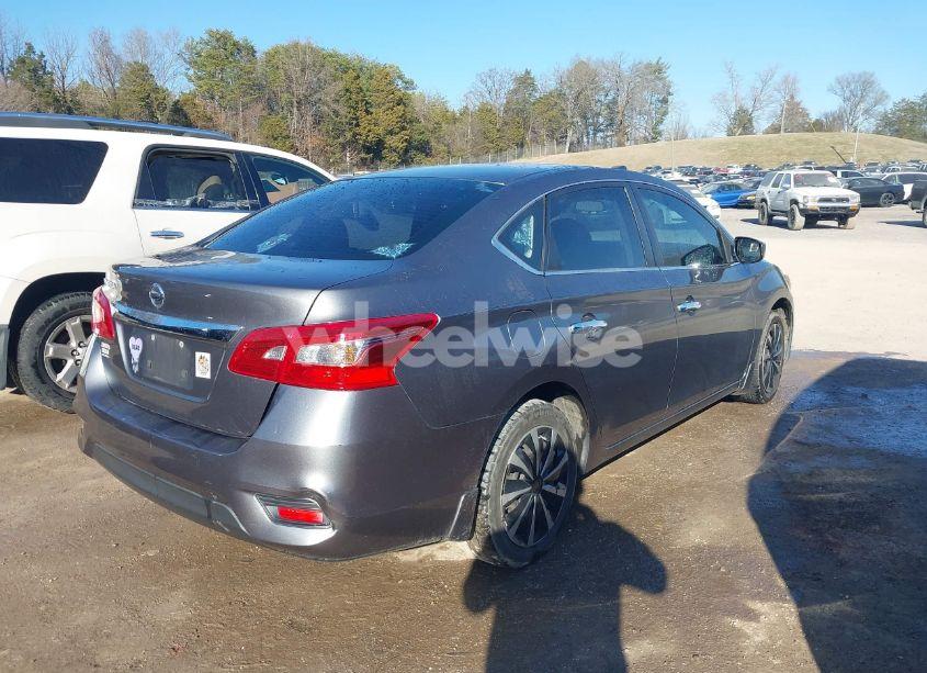 Photo 4 of 2017 Nissan Sentra S (VIN 3N1AB7AP0HY230774)