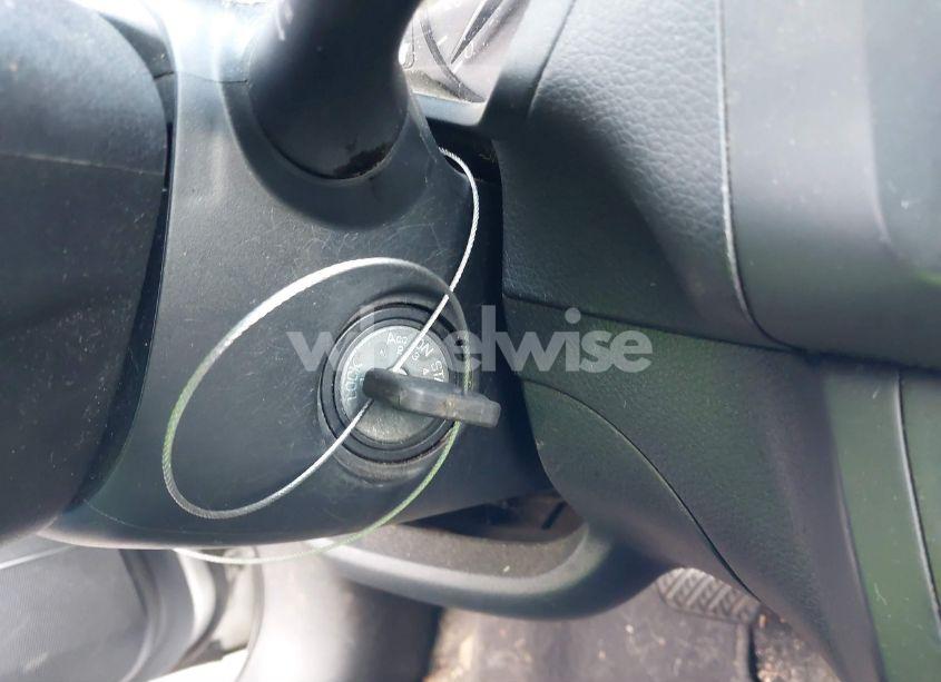 Photo 11 of 2017 Nissan Sentra S (VIN 3N1AB7AP0HY253889)