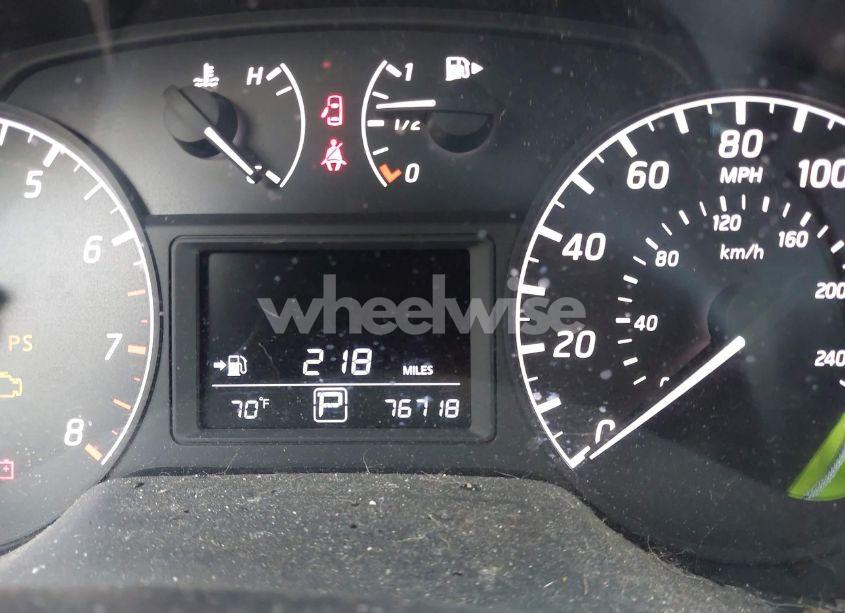 Photo 7 of 2017 Nissan Sentra S (VIN 3N1AB7AP0HY253889)