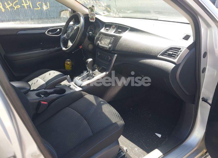 Photo 5 of 2017 Nissan Sentra SR (VIN 3N1AB7AP0HY258638)