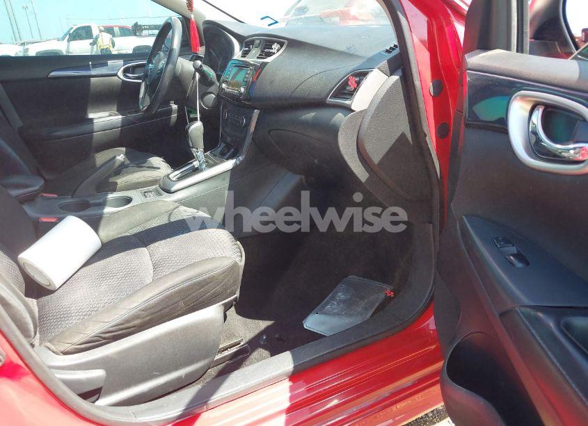 Photo 5 of 2017 Nissan Sentra SR (VIN 3N1AB7AP0HY263113)