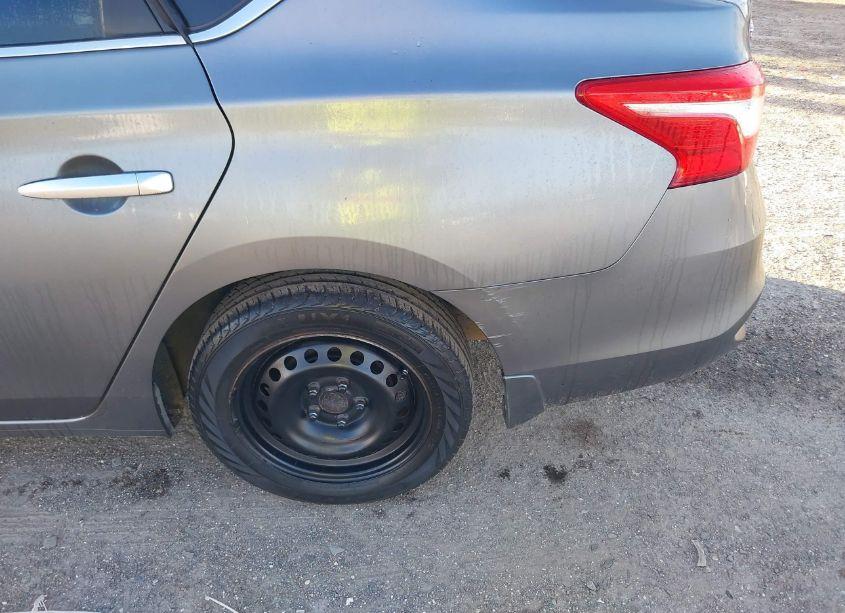 Photo 6 of 2017 Nissan Sentra S (VIN 3N1AB7AP0HY273222)