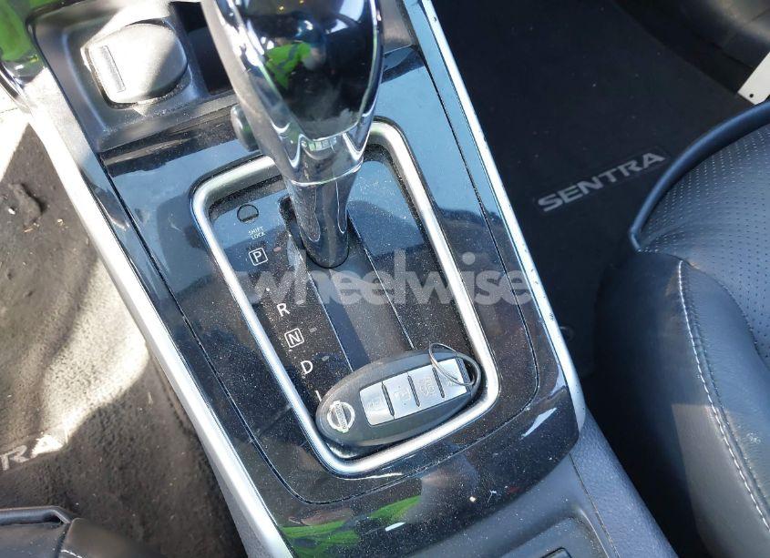 Photo 11 of 2017 Nissan Sentra SL (VIN 3N1AB7AP0HY275486)