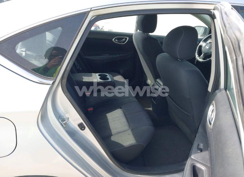 Photo 8 of 2017 Nissan Sentra SV (VIN 3N1AB7AP0HY291915)