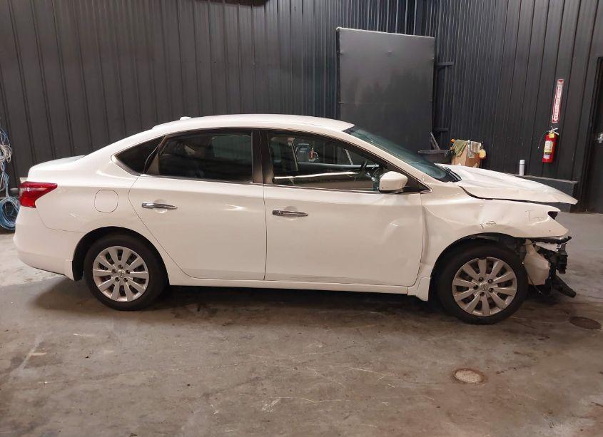 Photo 14 of 2017 Nissan Sentra SV (VIN 3N1AB7AP0HY302542)