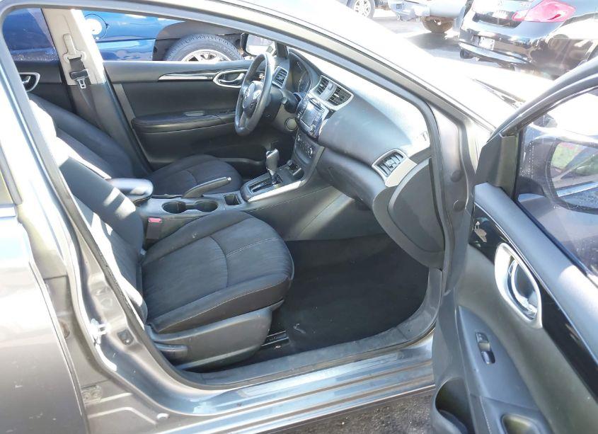 Photo 5 of 2017 Nissan Sentra SV (VIN 3N1AB7AP0HY334309)