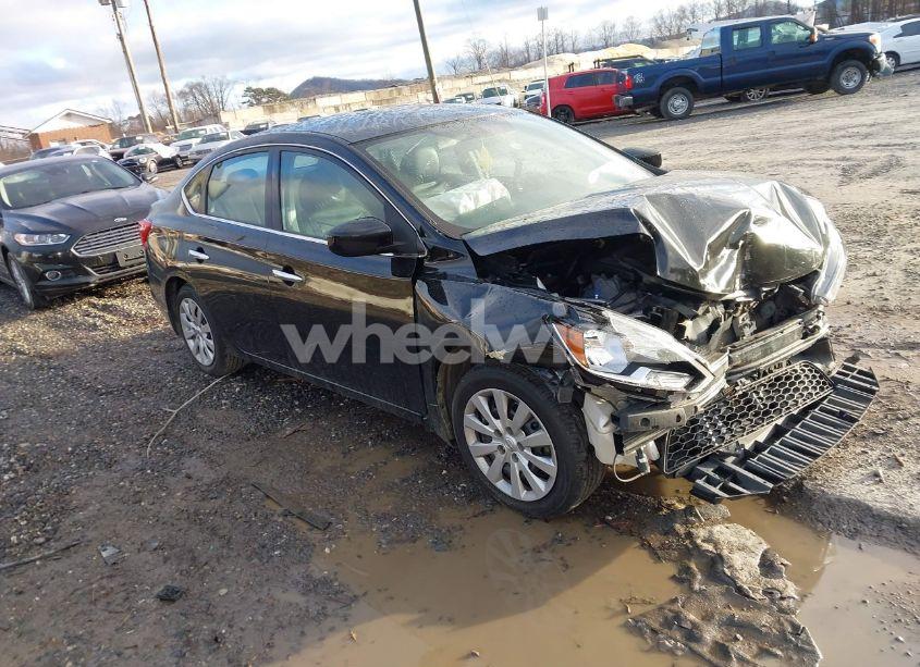 2017 Nissan Sentra S (VIN 3N1AB7AP0HY337727) main photo
