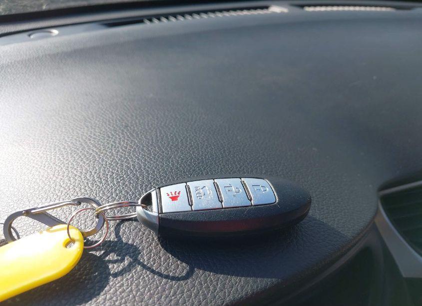 Photo 11 of 2017 Nissan Sentra SV (VIN 3N1AB7AP0HY366550)