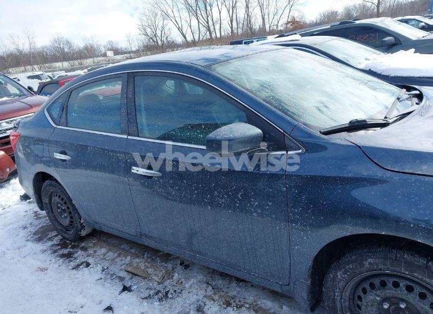 Photo 13 of 2017 Nissan Sentra SV (VIN 3N1AB7AP0HY367648)