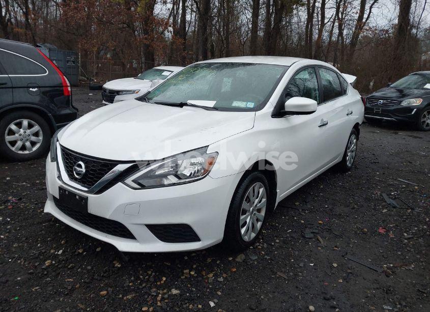 Photo 2 of 2017 Nissan Sentra SV (VIN 3N1AB7AP0HY371957)