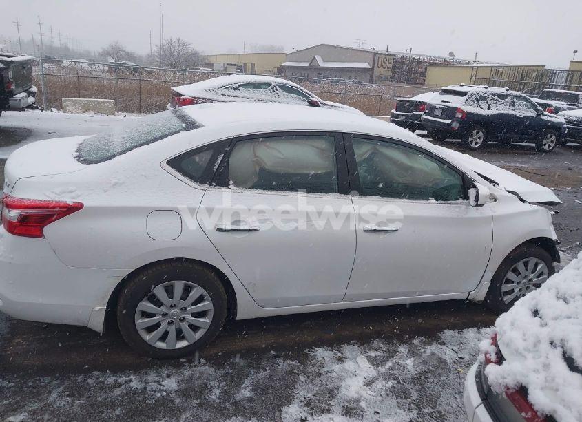 Photo 12 of 2017 Nissan Sentra SV (VIN 3N1AB7AP0HY378875)