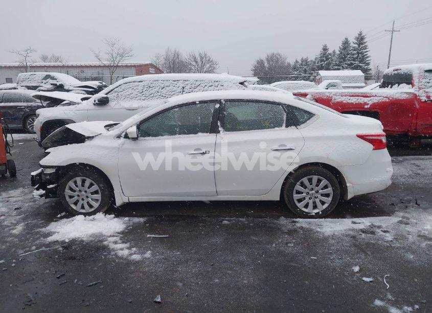 Photo 13 of 2017 Nissan Sentra SV (VIN 3N1AB7AP0HY378875)