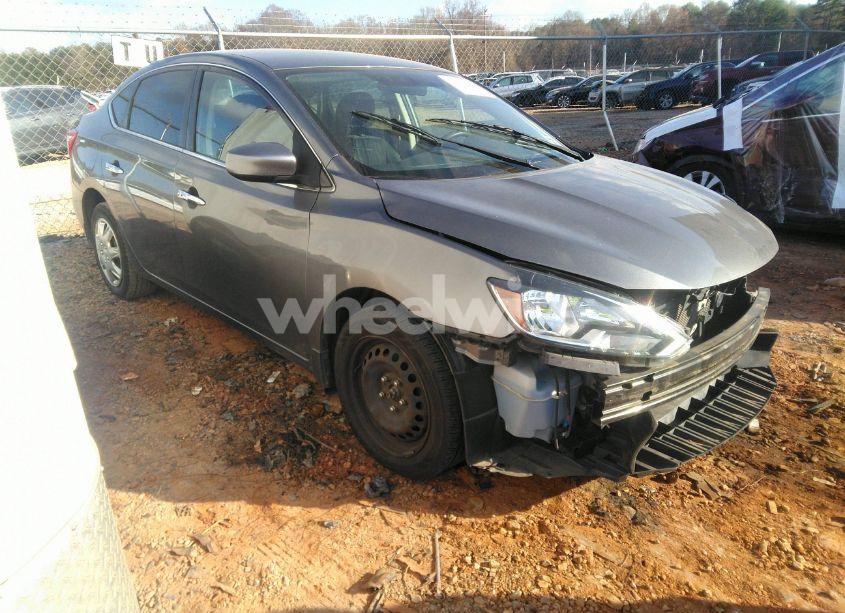 2017 Nissan Sentra SV (VIN 3N1AB7AP0HY394817) main photo