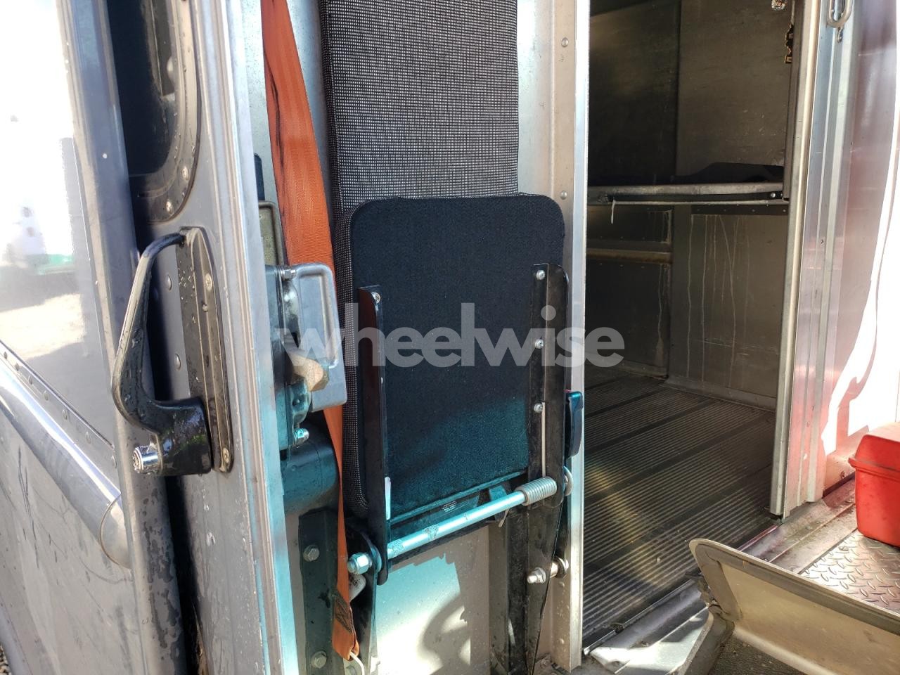 Photo 10 of 2020 FREIGHTLINER CHASSIS M LINE WALK-IN VAN (VIN 3N1AB7AP0HY395630)