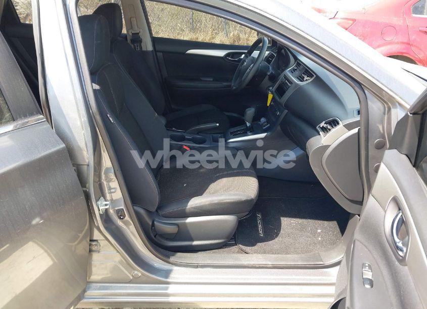 Photo 5 of 2017 Nissan Sentra S (VIN 3N1AB7AP0HY408974)