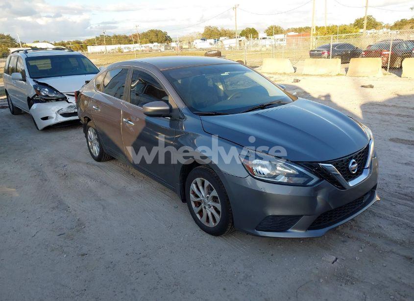 2018 Nissan Sentra SV (VIN 3N1AB7AP0JL625816) main photo