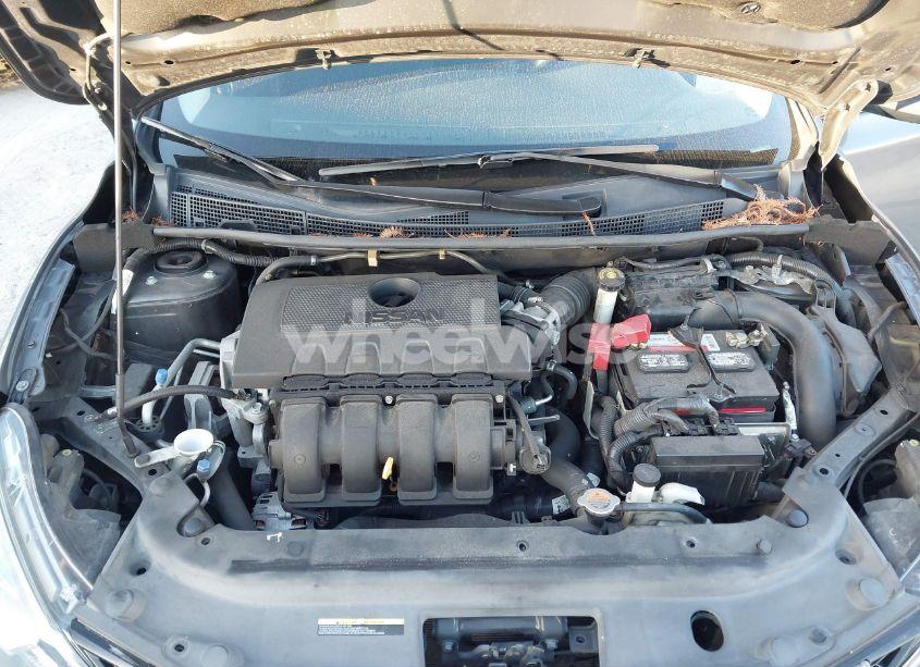 Photo 10 of 2018 Nissan Sentra SV (VIN 3N1AB7AP0JL625816)