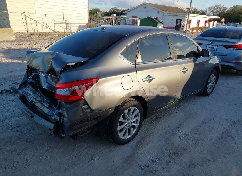 Photo 4 of 2018 Nissan Sentra SV (VIN 3N1AB7AP0JL625816)