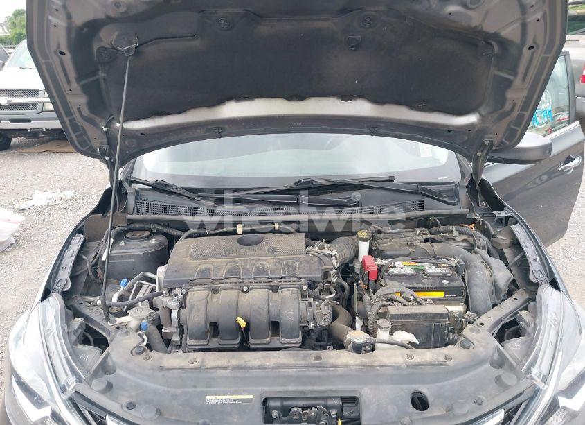 Photo 10 of 2018 Nissan Sentra SV (VIN 3N1AB7AP0JL626688)