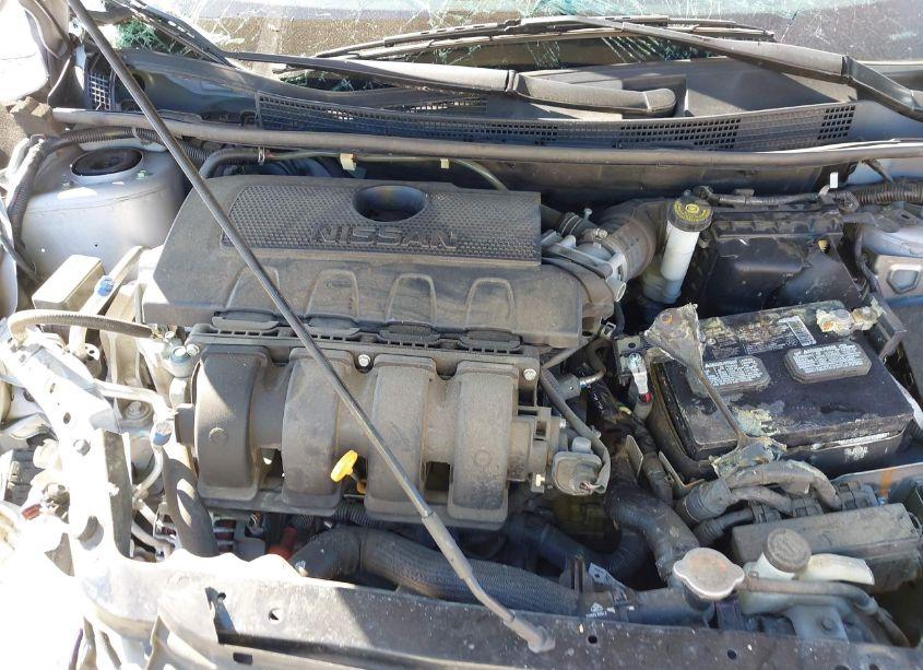 Photo 10 of 2018 Nissan Sentra SV (VIN 3N1AB7AP0JL636752)