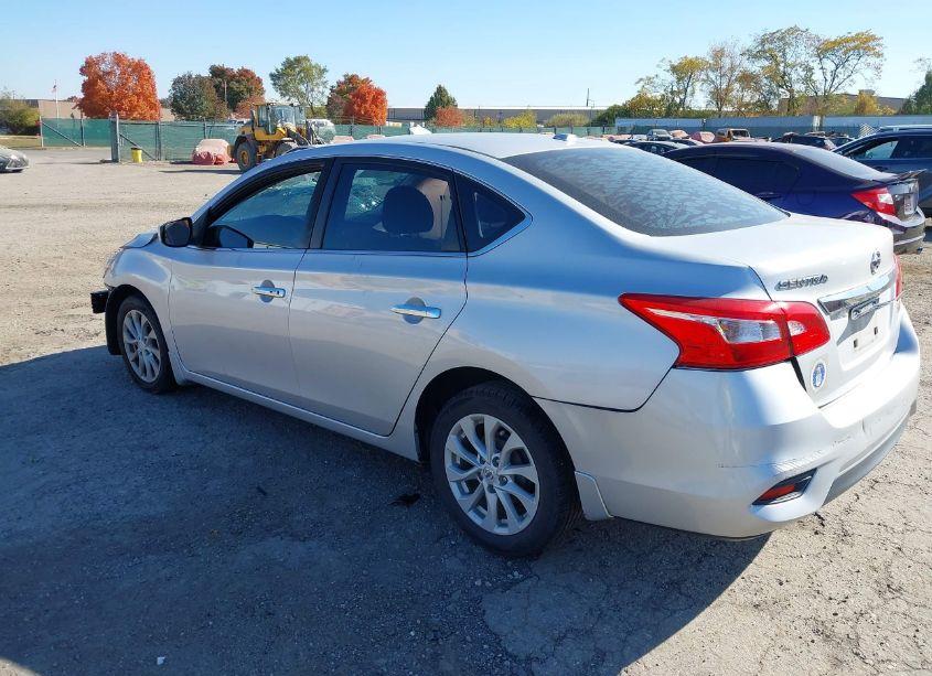 Photo 3 of 2018 Nissan Sentra SV (VIN 3N1AB7AP0JL636752)