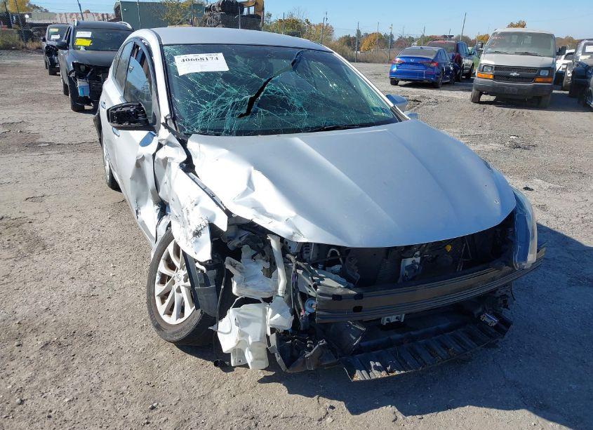 Photo 6 of 2018 Nissan Sentra SV (VIN 3N1AB7AP0JL636752)
