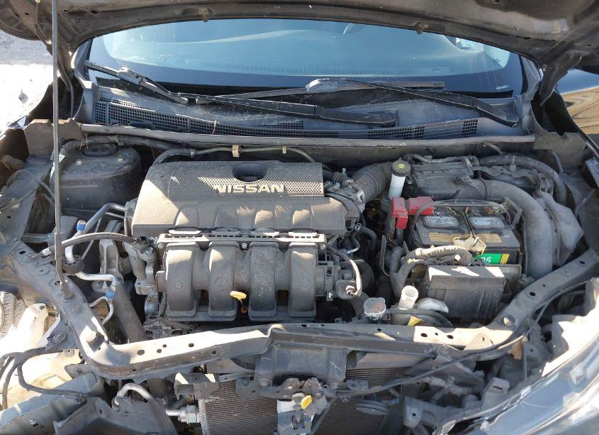 Photo 10 of 2018 Nissan Sentra SV (VIN 3N1AB7AP0JL637173)