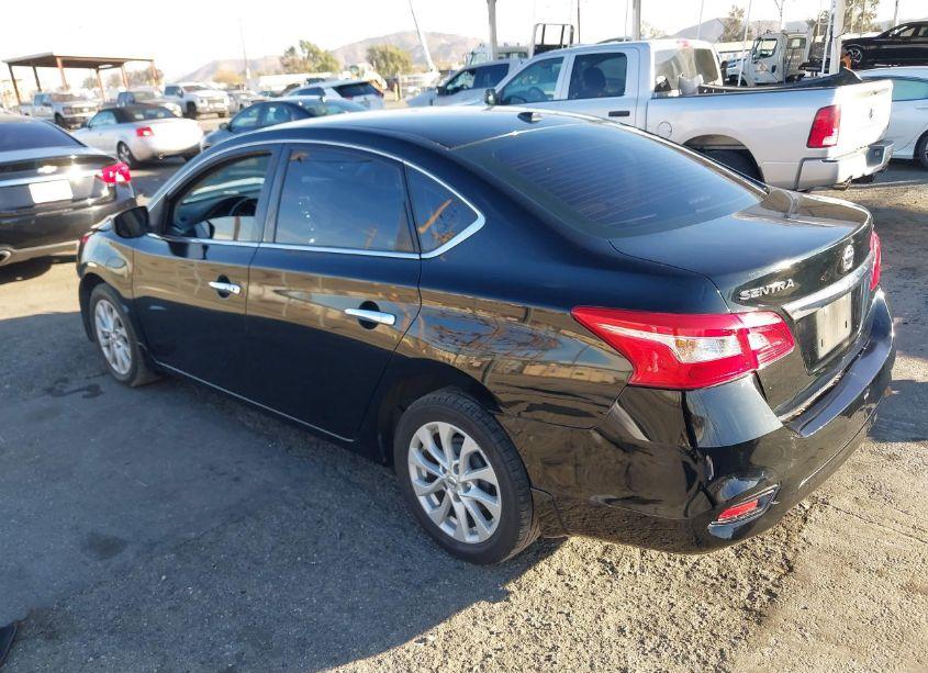 Photo 3 of 2018 Nissan Sentra SV (VIN 3N1AB7AP0JL637173)