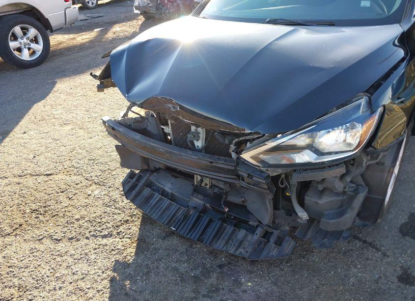 Photo 6 of 2018 Nissan Sentra SV (VIN 3N1AB7AP0JL637173)