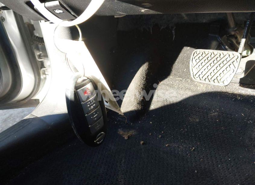 Photo 11 of 2018 Nissan Sentra SV (VIN 3N1AB7AP0JL646620)