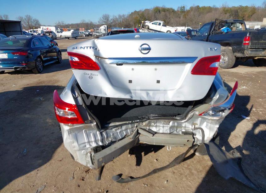 Photo 16 of 2018 Nissan Sentra SV (VIN 3N1AB7AP0JL646620)