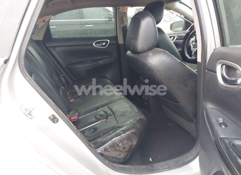 Photo 8 of 2018 Nissan Sentra SL (VIN 3N1AB7AP0JY225452)