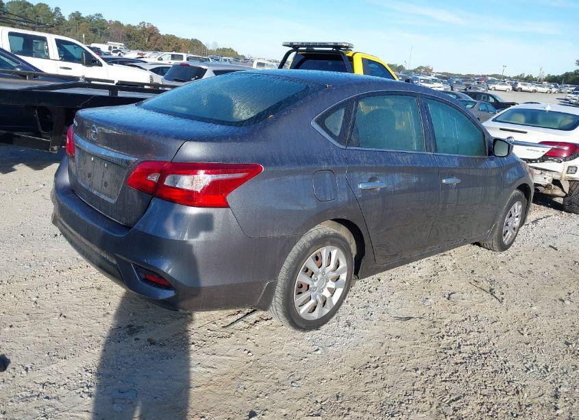 Photo 4 of 2018 Nissan Sentra S (VIN 3N1AB7AP0JY233115)