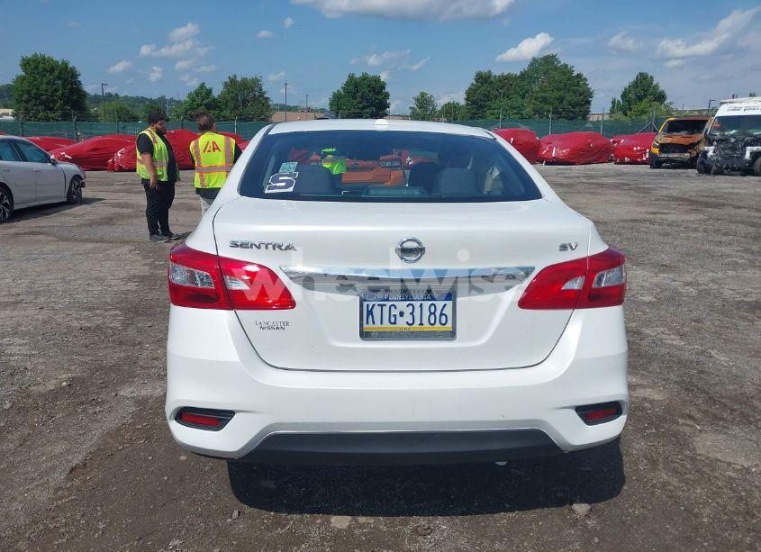 Photo 15 of 2018 Nissan Sentra SV (VIN 3N1AB7AP0JY257771)