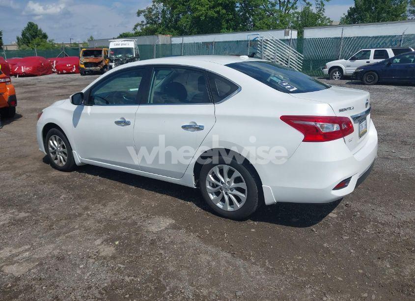 Photo 3 of 2018 Nissan Sentra SV (VIN 3N1AB7AP0JY257771)