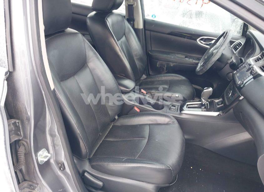Photo 5 of 2018 Nissan Sentra SL (VIN 3N1AB7AP0JY257866)