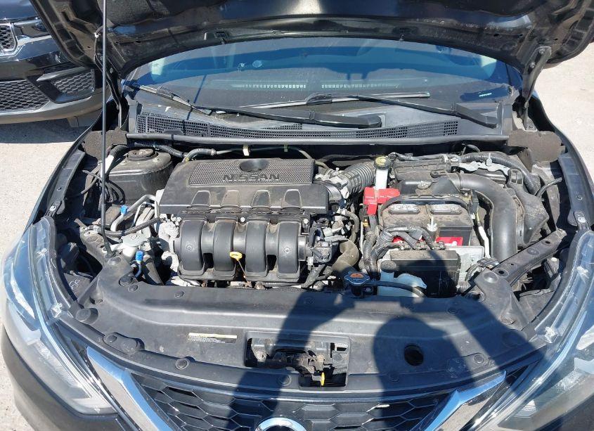 Photo 10 of 2018 Nissan Sentra SV (VIN 3N1AB7AP0JY263487)