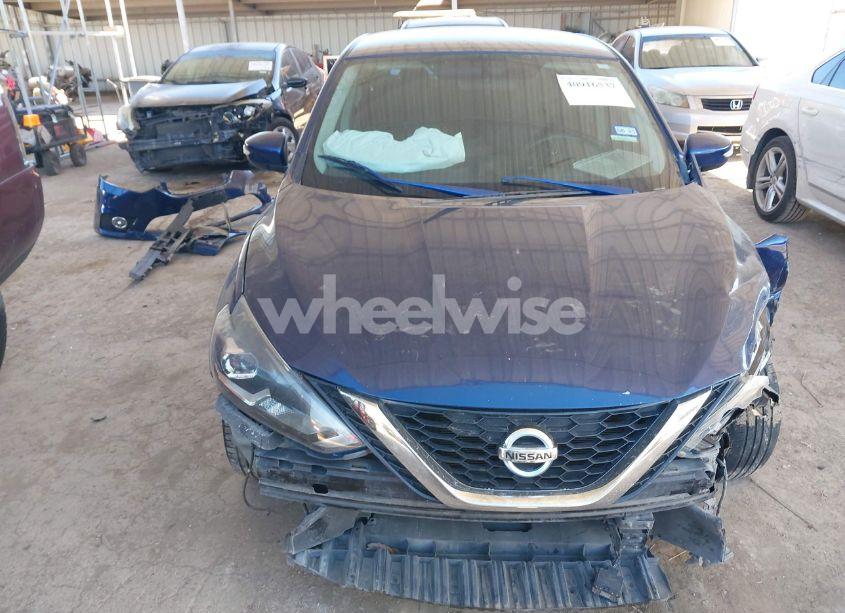 Photo 13 of 2018 Nissan Sentra SR (VIN 3N1AB7AP0JY268463)