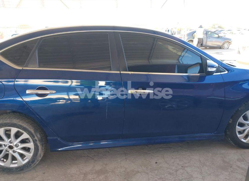 Photo 14 of 2018 Nissan Sentra SR (VIN 3N1AB7AP0JY268463)