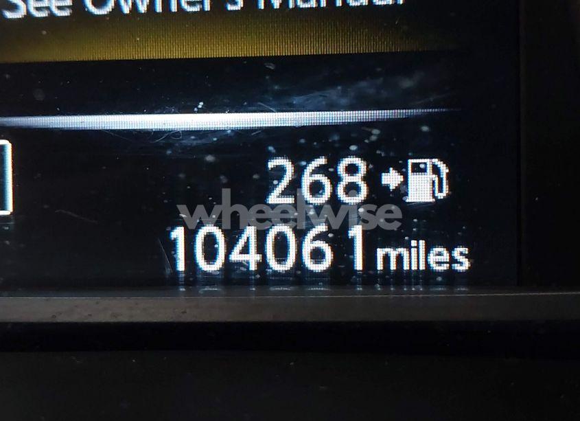 Photo 16 of 2018 Nissan Sentra SR (VIN 3N1AB7AP0JY268463)