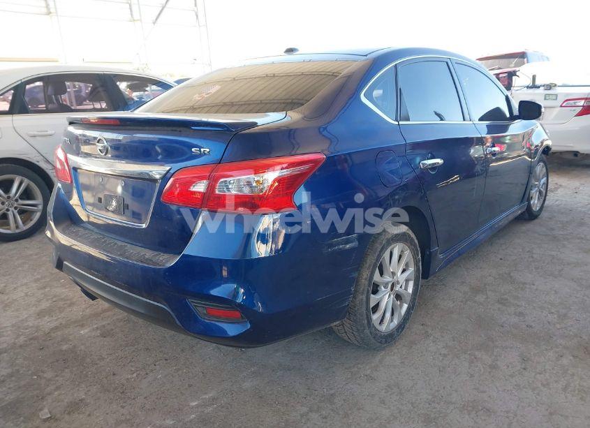 Photo 4 of 2018 Nissan Sentra SR (VIN 3N1AB7AP0JY268463)