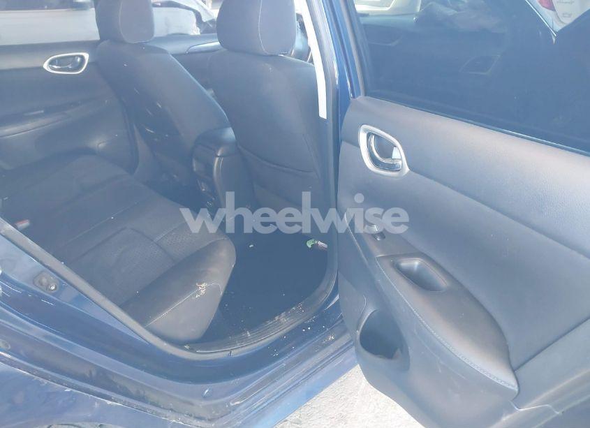 Photo 8 of 2018 Nissan Sentra SR (VIN 3N1AB7AP0JY268463)