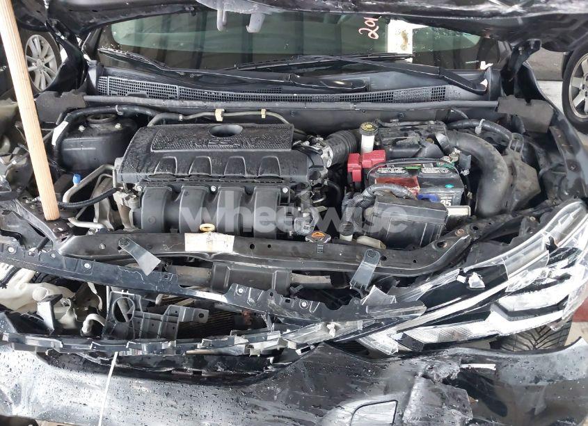 Photo 10 of 2018 Nissan Sentra SV (VIN 3N1AB7AP0JY277356)