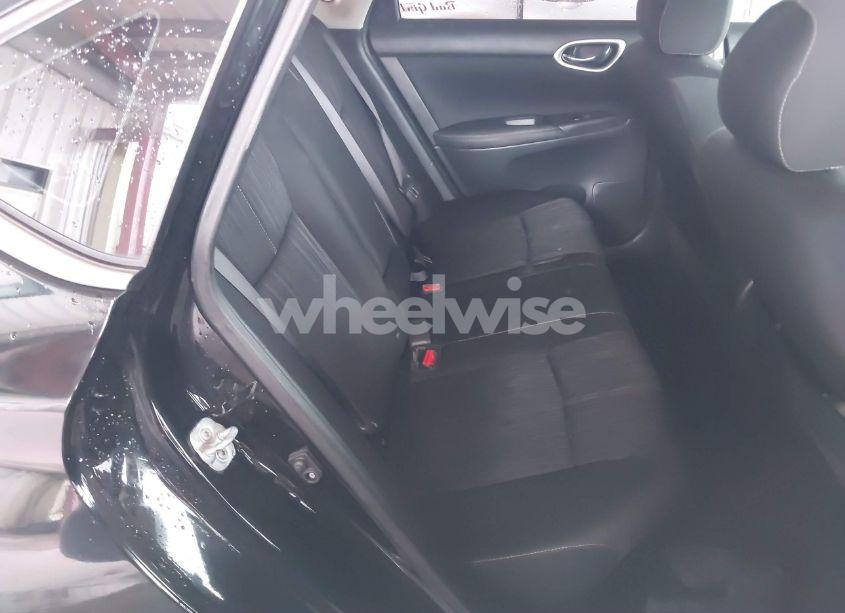 Photo 8 of 2018 Nissan Sentra SV (VIN 3N1AB7AP0JY277356)