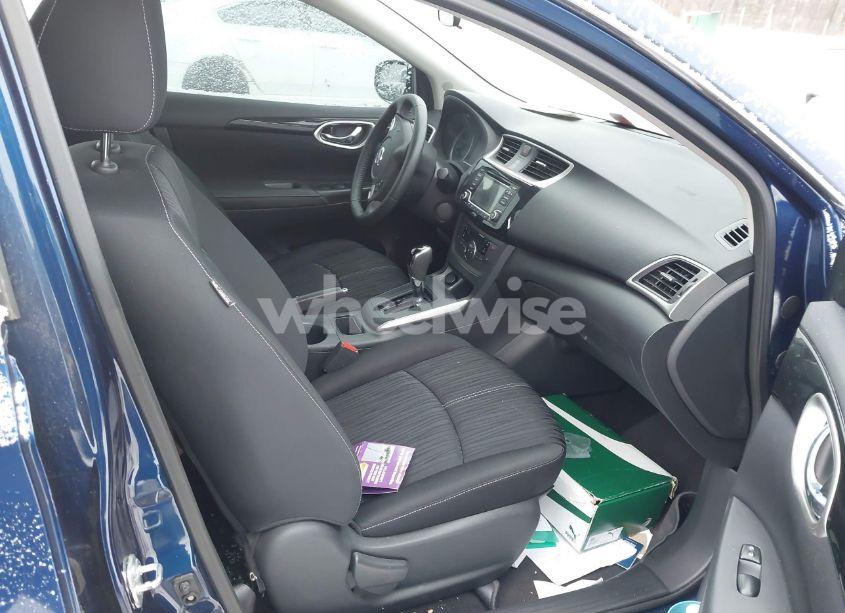 Photo 5 of 2018 Nissan Sentra SV (VIN 3N1AB7AP0JY277373)