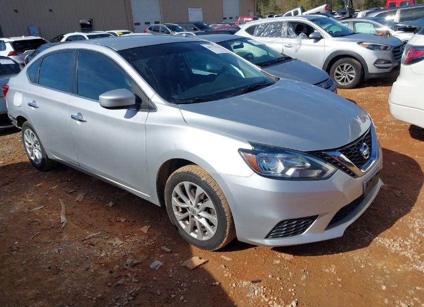 2018 Nissan Sentra SV (VIN 3N1AB7AP0JY279446) main photo