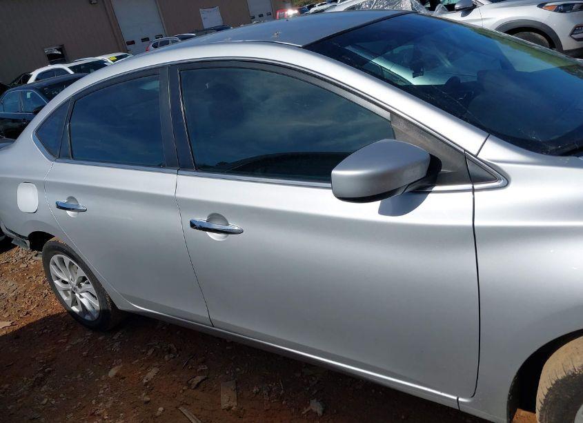 Photo 13 of 2018 Nissan Sentra SV (VIN 3N1AB7AP0JY279446)
