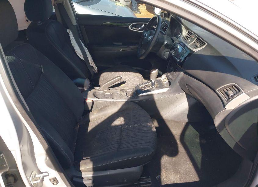 Photo 5 of 2018 Nissan Sentra SV (VIN 3N1AB7AP0JY279446)
