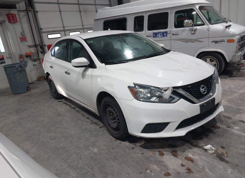 2018 Nissan Sentra S (VIN 3N1AB7AP0JY297848) main photo