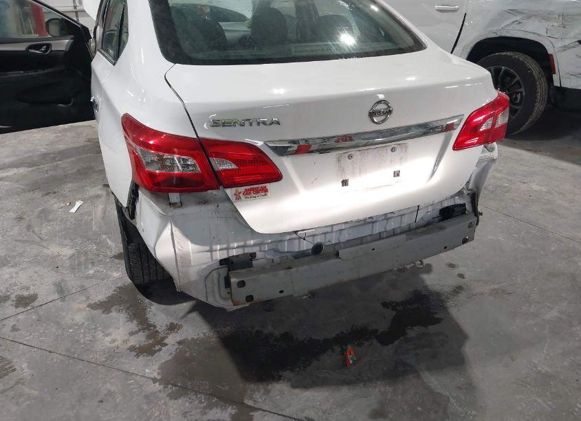 Photo 6 of 2018 Nissan Sentra S (VIN 3N1AB7AP0JY297848)